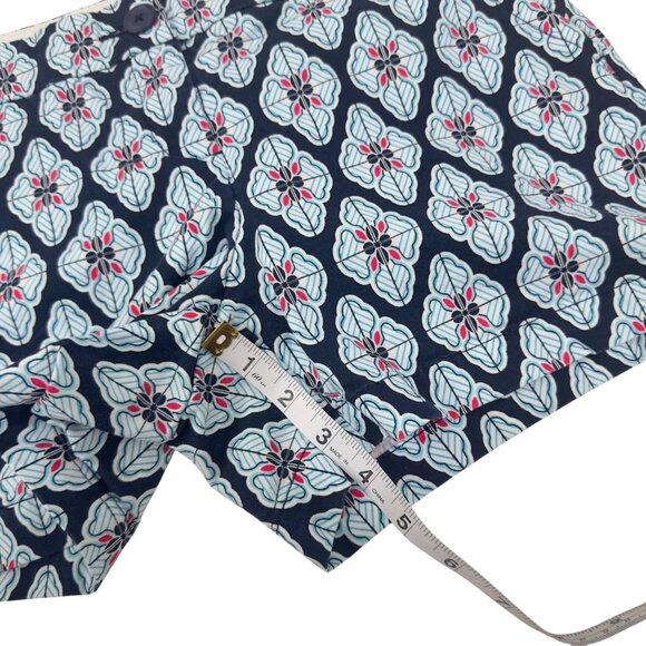 Crown & Ivy Womens Size 4P Floral Patterned Chino Shorts Cotton Blend - Picture 6 of 11